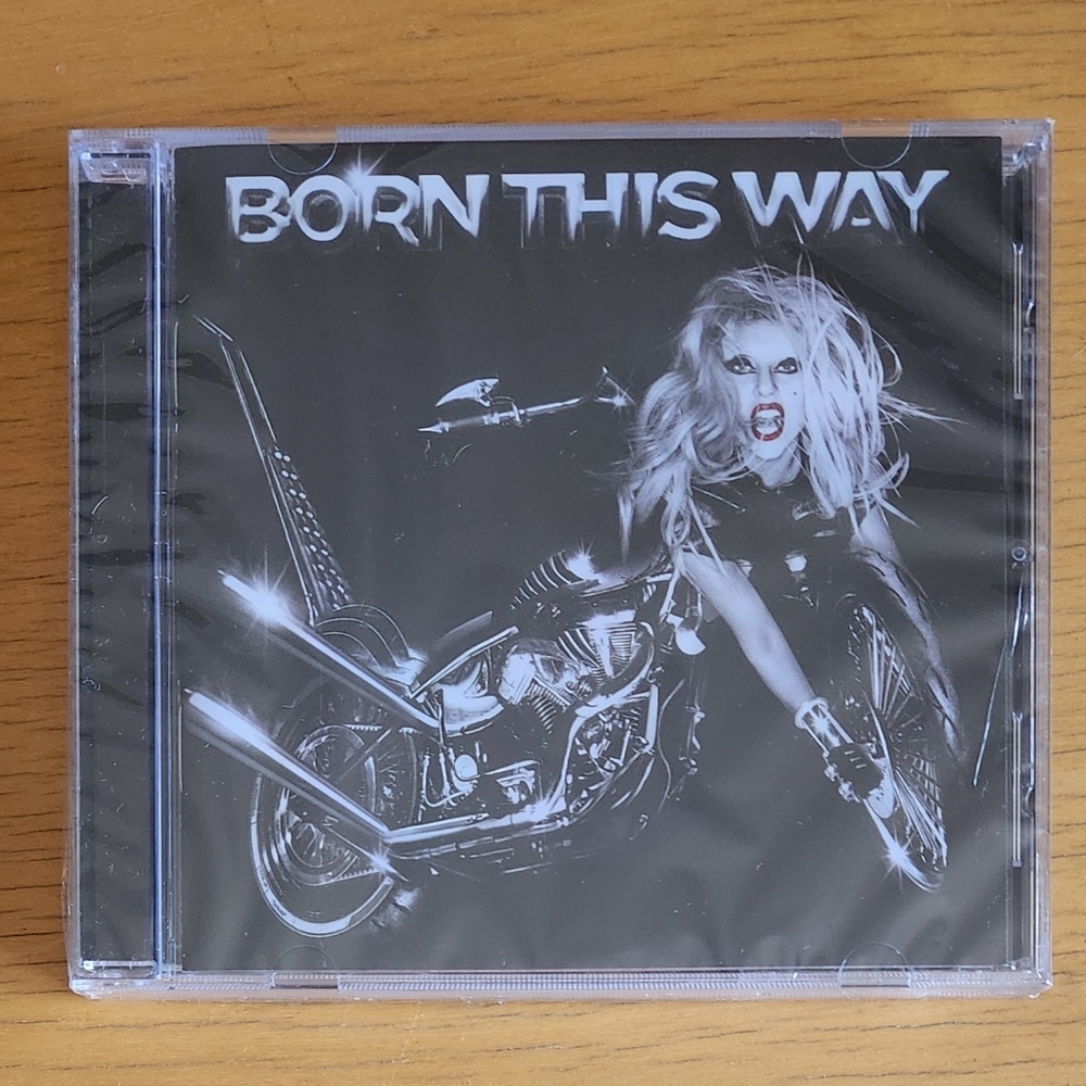 Lady Gaga - Born This Way, Born This Way Remixes & The Fame Monster CDs Lot of 3 - Picture 4 of 10